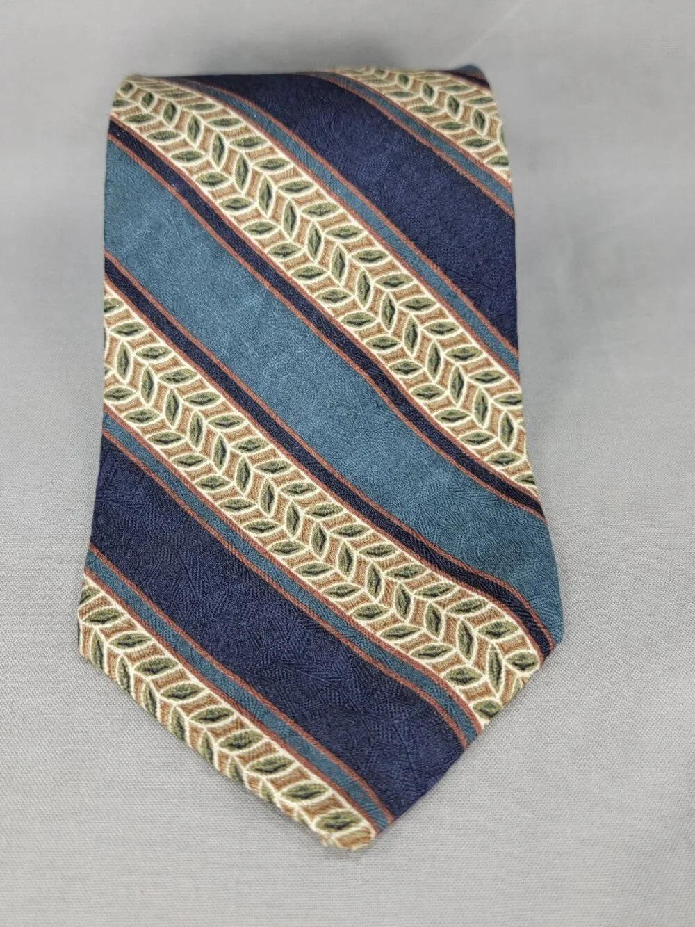 Calvin Klein Silk Necktie Tie Mens Blue Tan Stripe Leaf Geometric USA